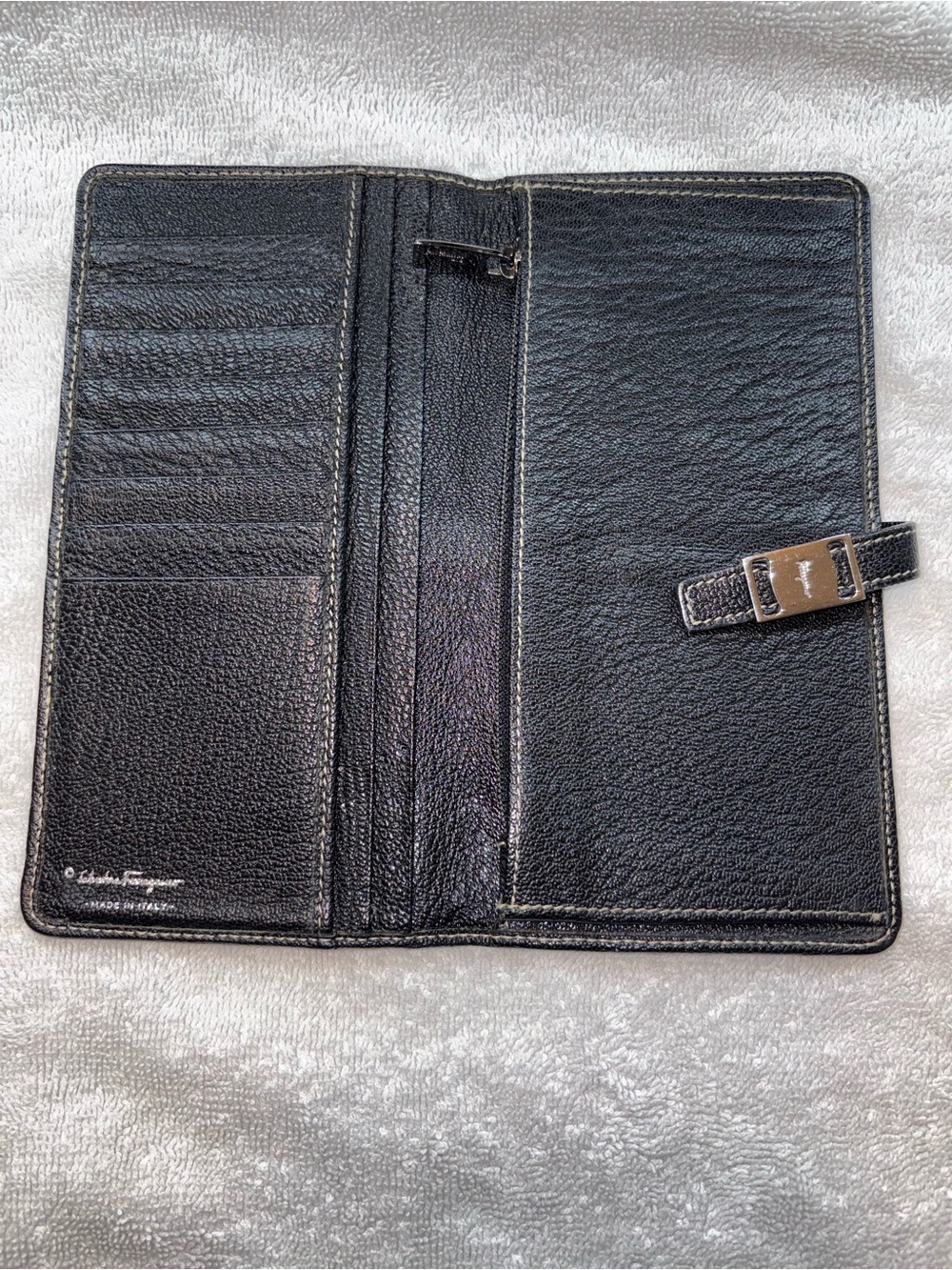 Salvatore Ferragamo Black Leather Womens Wallet with Silver Hardware Authentic - Picture 2 of 6